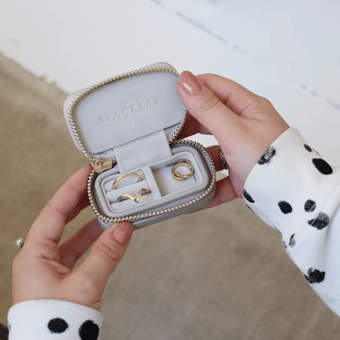 Stackers Taupe Petite Zipped Jewellery Box