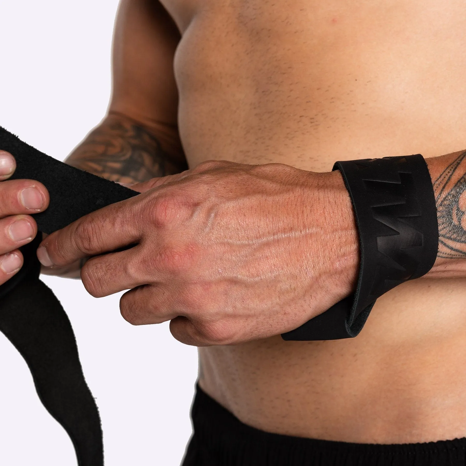 TWL - LEATHER LIFTING STRAPS - PAIR - BLACK